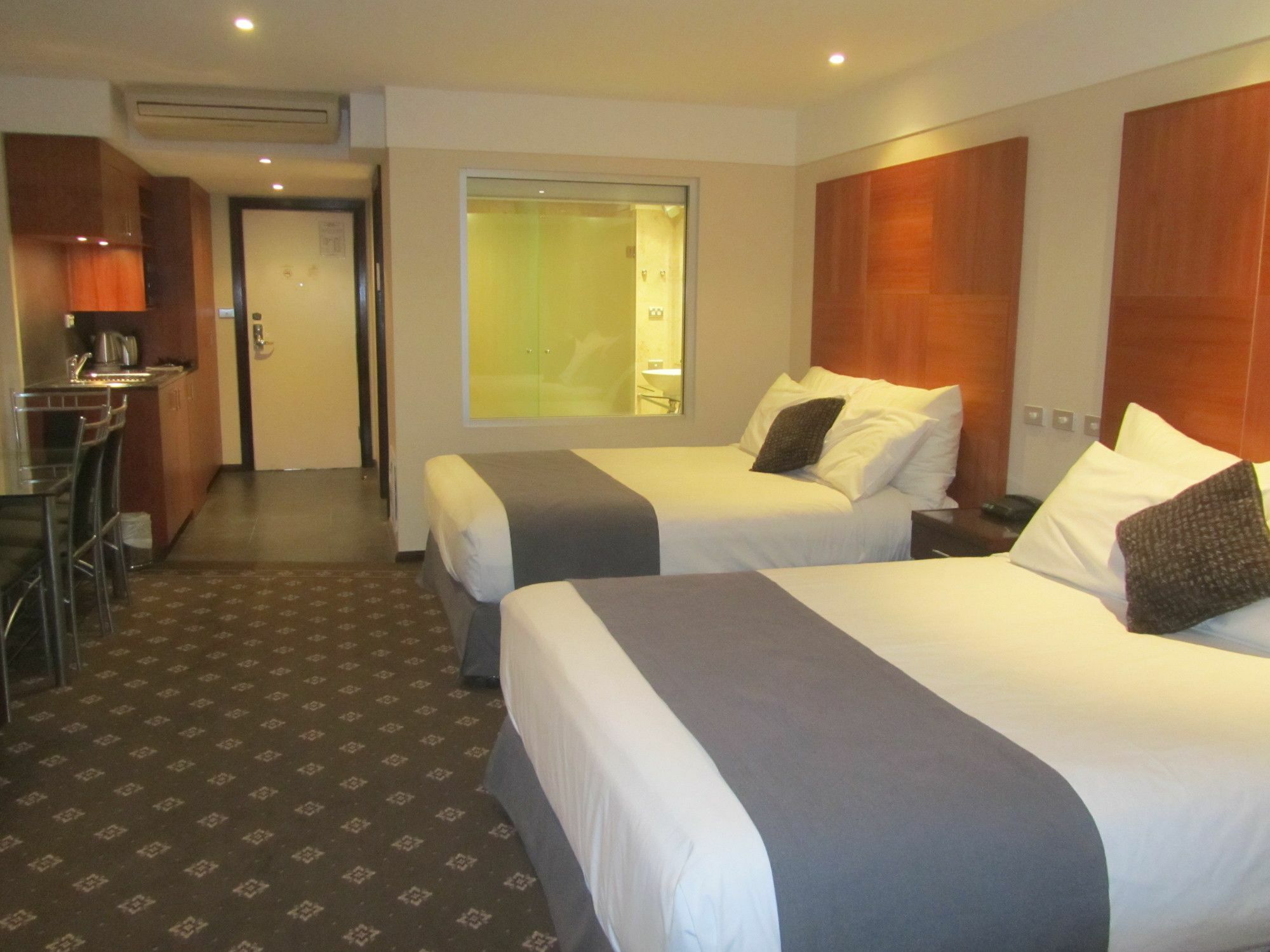 Best Western Plus Гоулберн Стая снимка